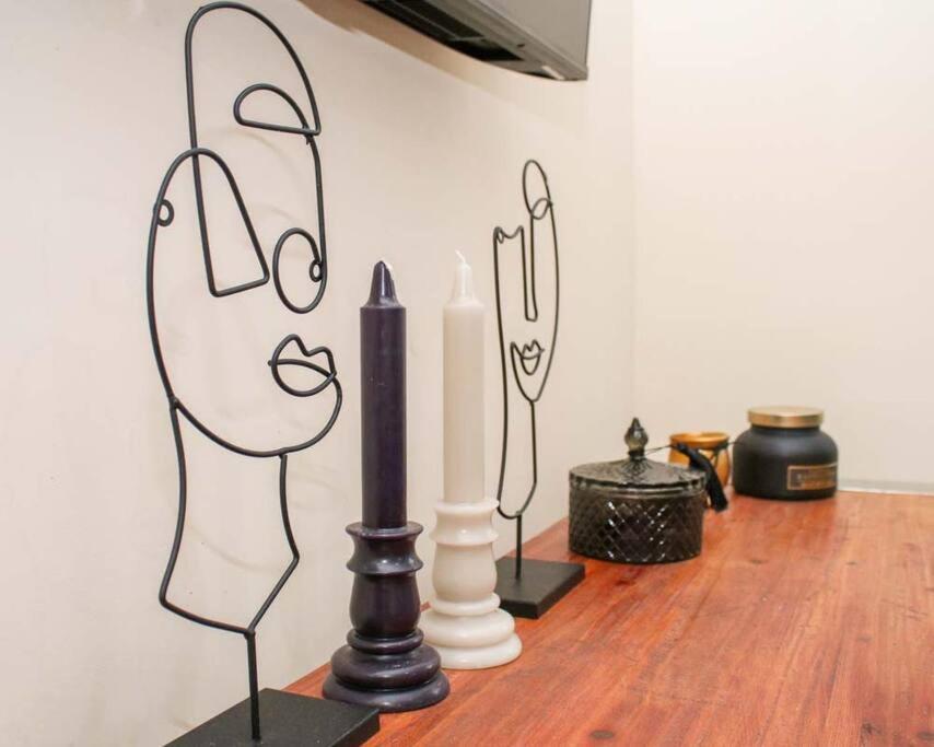 No25-Luxe Living Guest House- 2 Bed-Wifi-Free Parking-City- Beach สวอนซี ภายนอก รูปภาพ